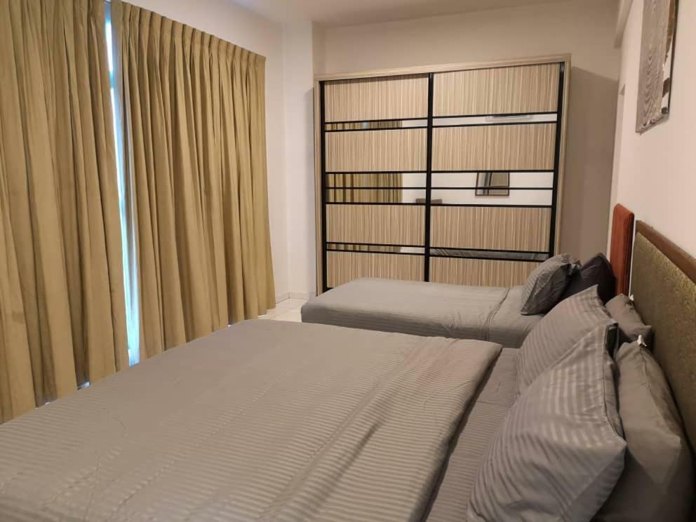 Skyloft Muslim Suite Τζόχορ Μπάχρου Εξωτερικό φωτογραφία