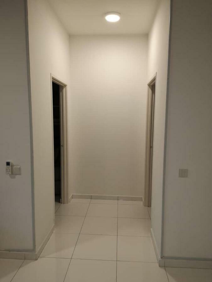 Skyloft Muslim Suite Τζόχορ Μπάχρου Εξωτερικό φωτογραφία