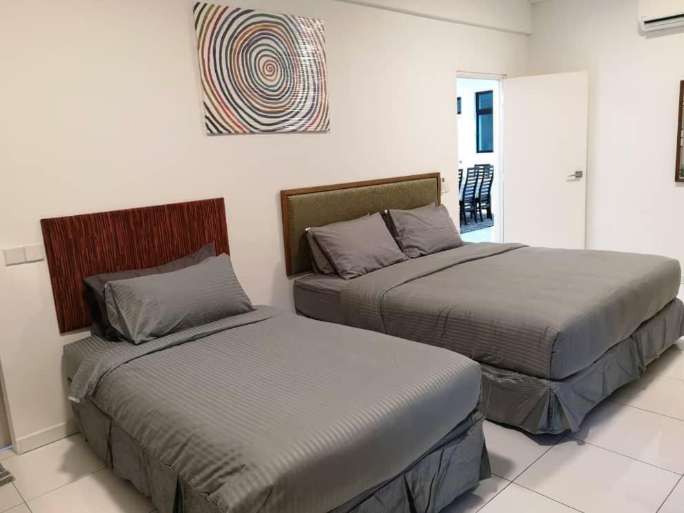 Skyloft Muslim Suite Τζόχορ Μπάχρου Εξωτερικό φωτογραφία